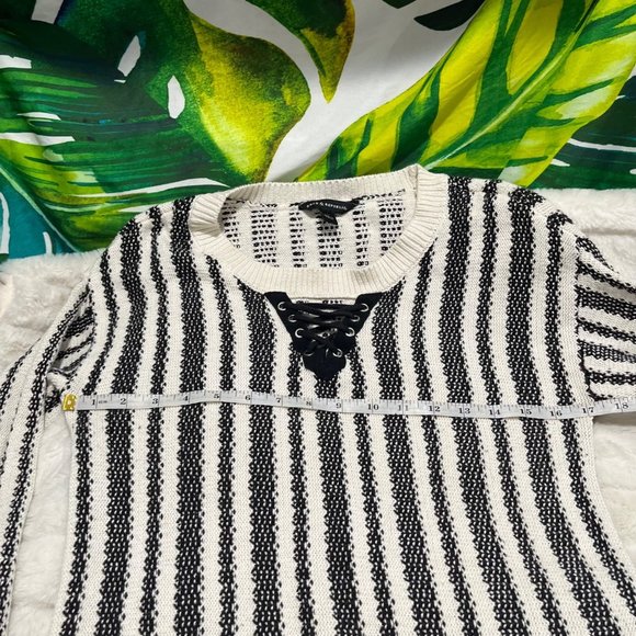 Rock Republic Small Chunky Knit Ivory Black Grunge Punk Striped Lace Up Sweater - Picture 3 of 6